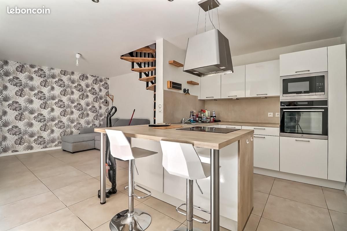 Maison 3 pièces 51 m² · à Jonquières-Saint-Vincent · 51 m² · 700 €/mois