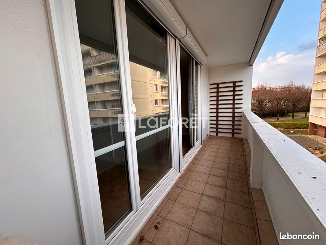 Appartement 3 pièces 61 m² · à Pontault-Combault · 61 m² · 1 036 €