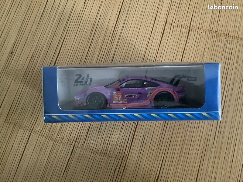 PORSCHE 911 RSR-19 N°92 24H LE MANS 2020 SPARK 1/18
