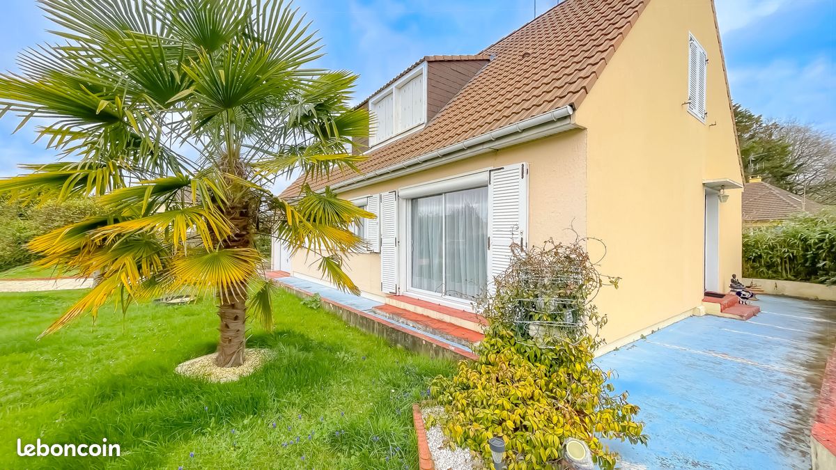 Maison 7 pièces 128 m² · à Yvré-l'Évêque · 128 m² · 250 800 €