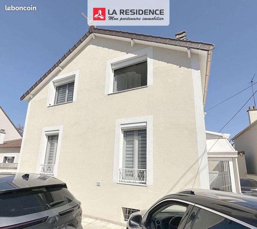 Maison 6 pièces 113 m² · à Saint-Denis · 113 m² · 395 000 €