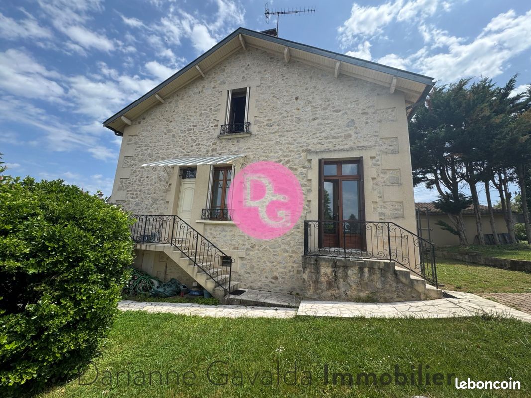 Maison 8 pièces 195 m² · à Capdenac-Gare · 195 m² · 220 000 €
