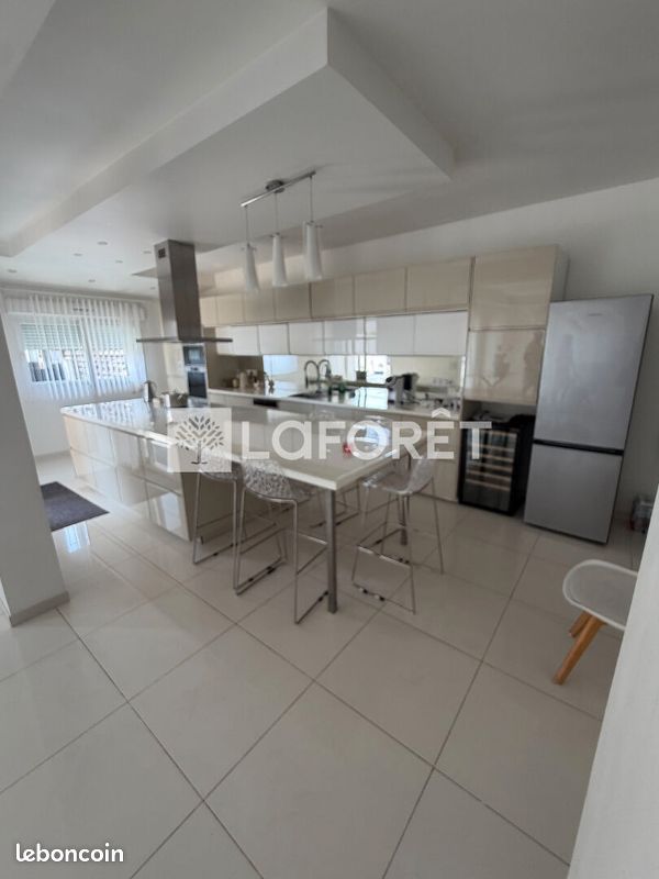 Maison 6 pièces 200 m² · à Livry-Gargan · 200 m² · 510 000 €