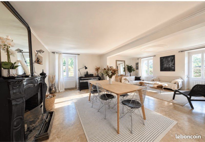 Maison 5 pièces 160 m² · à Feucherolles · 160 m² · 539 000 €