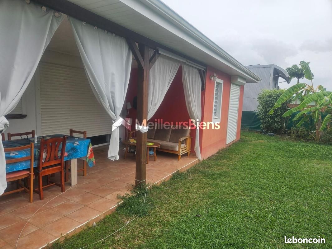 Maison 9 pièces 221 m² · à Baie-Mahault · 221 m² · 750 000 €