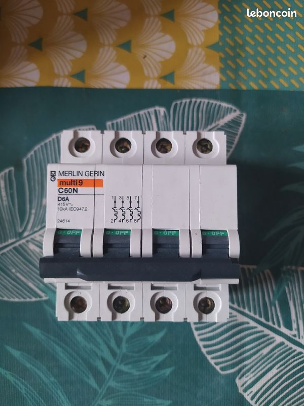 Disjoncteur Merlin Gerin multi9 - C60N D6A (image 1)