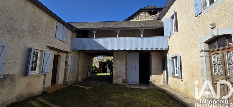 Ferme 8 pièces 231 m²