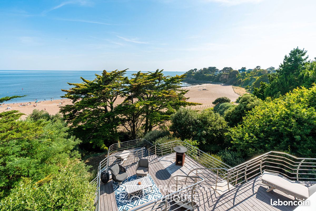 Maison 9 pièces 247 m² · à Saint-Nazaire · 247 m² · 2 700 000 €