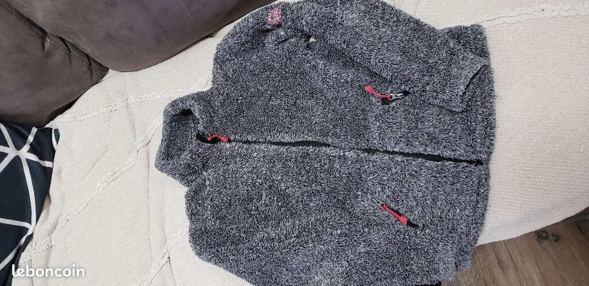 Veste pilou fille 10 ans (image 1)