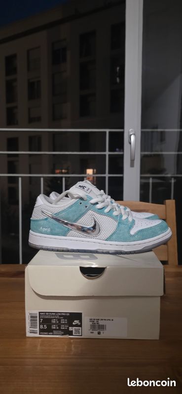 Nike dunk low april (image 5)