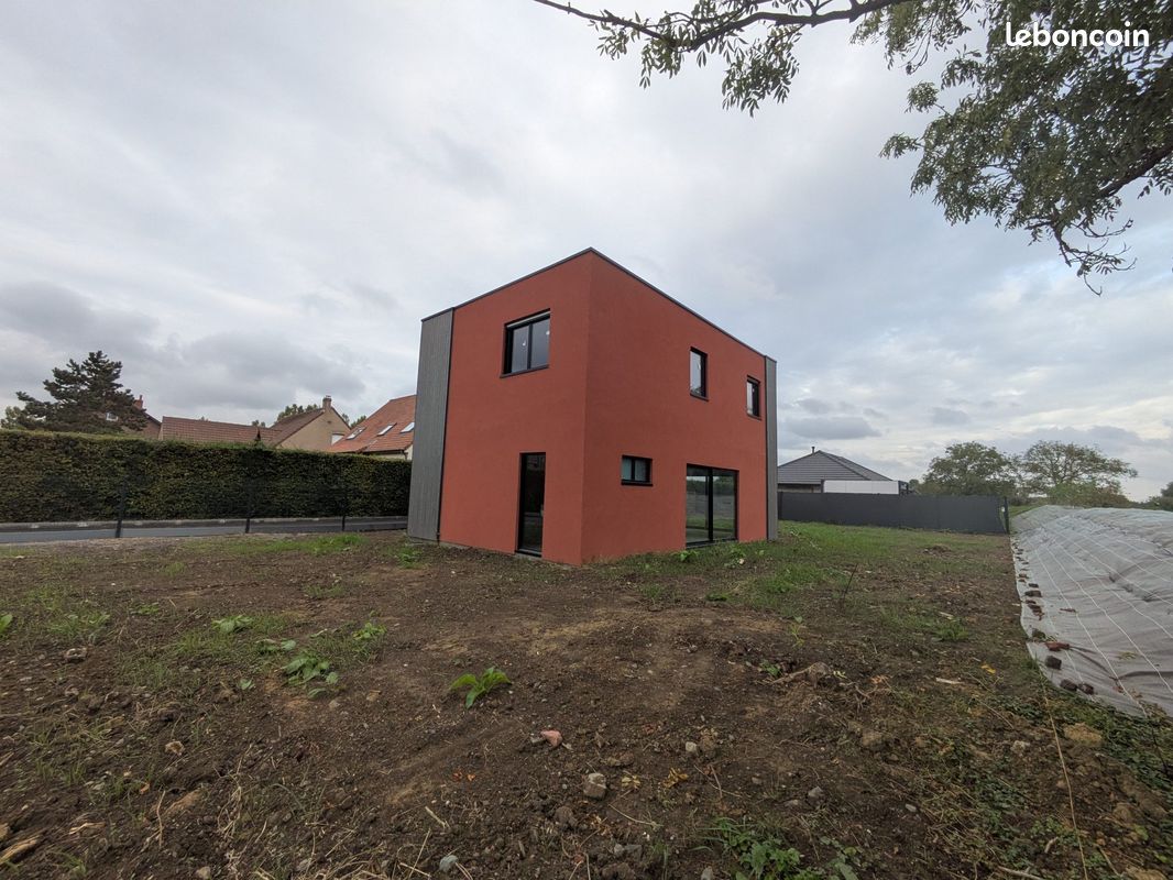 Maison 5 pièces 130 m² · à Sailly-sur-la-Lys · 130 m² · 252 000 €