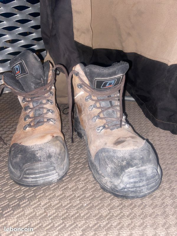 Chaussure de chantier / sécurité (image 1)