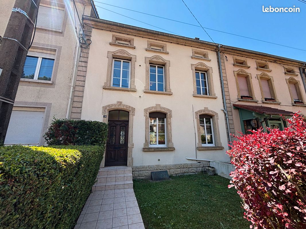 Maison 8 pièces 175 m² · à Rosselange · 175 m² · 239 000 €