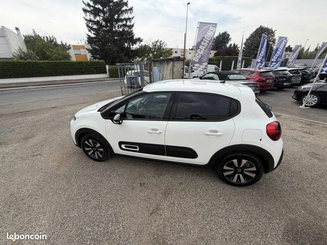 Citroen c3 1.2 pure tech 83 bvm shine 2023 (image 3)