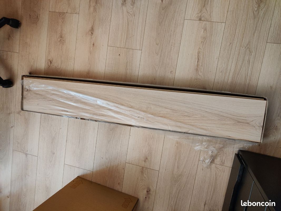 Parquet flottant Artens fin de chantier (image 1)