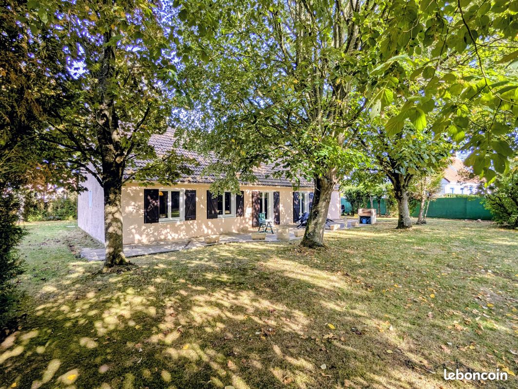 Maison 6 pièces 116 m² · à Tacoignières · 116 m² · 299 000 €