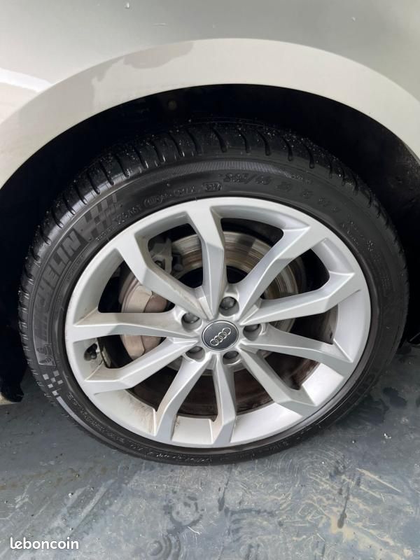 Audi A4 Avant 2.0 TDI 190 S tronic 7 Quattro Design Luxe (image 18)