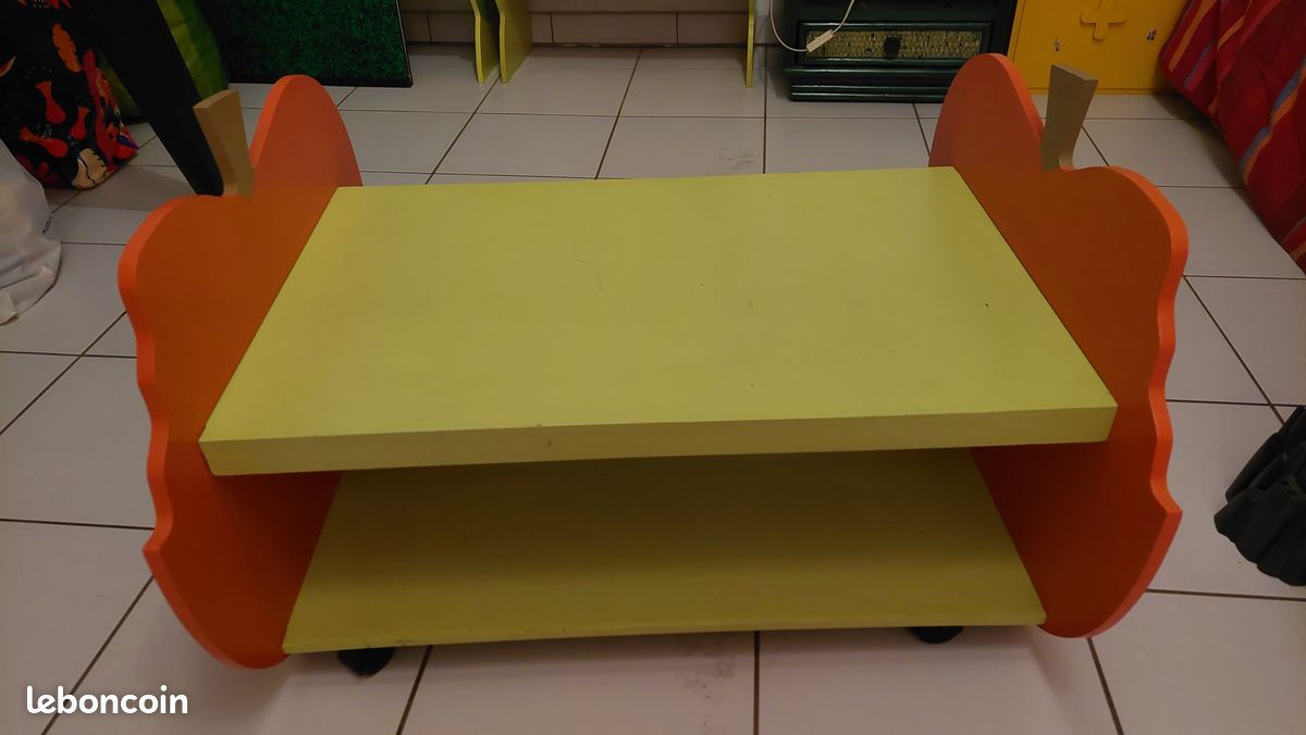 Table basse enfants pomme (image 2)