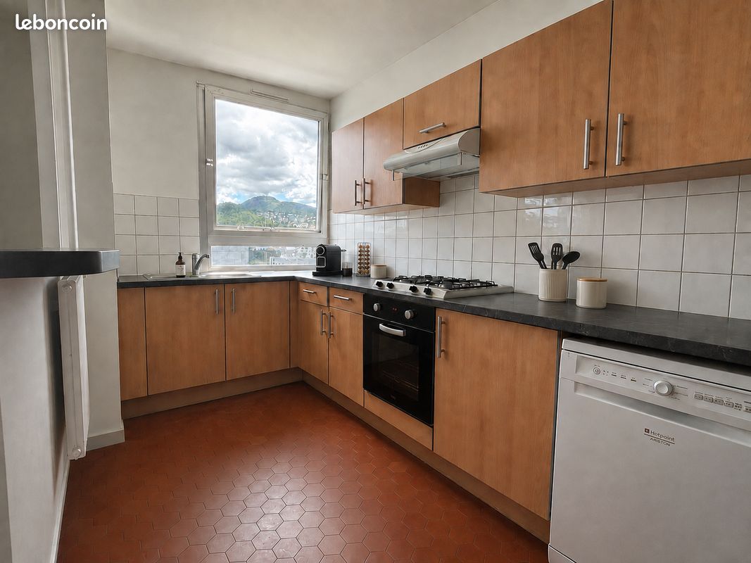 Appartement 3 pièces 83 m² · à Clermont-Ferrand · 83 m² · 760 €