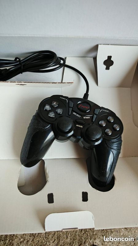 Manette de jeux usb (image 2)
