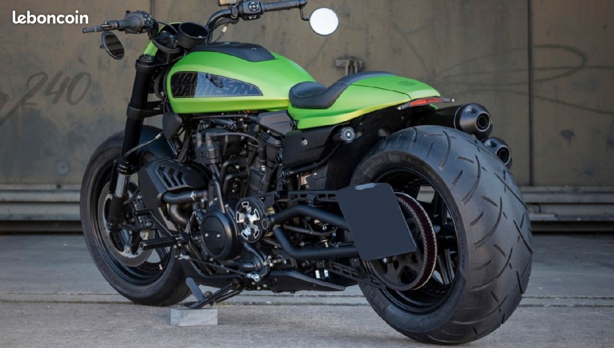 Sportster S Show Bike 240 (image 2)