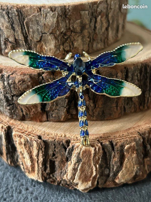 Broche Libellule femme 7cm, zircons, dispositif pour l