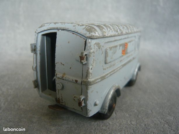 CIJ original Renault Goelette 1000 Kgs PTT et remorque CIJ original Renault Goelette 1000 Kgs PTT et remorque