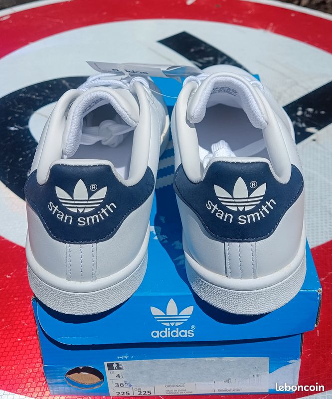 Basket Femme, Adidas Stan Smith, Taille 36 Neuves