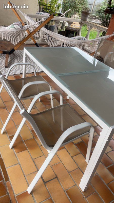 Salon extérieur (image 4)