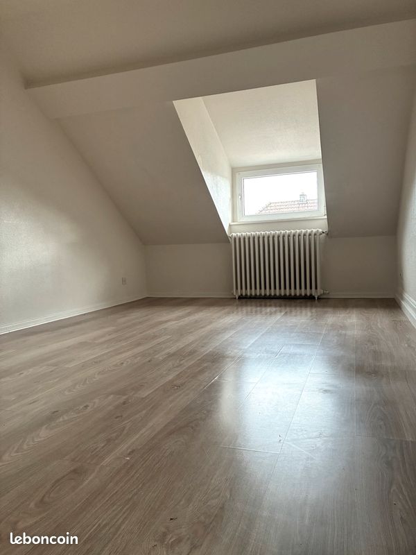 Appartement 2 pièces 40 m² · à Grand-Charmont · 40 m² · 405 €