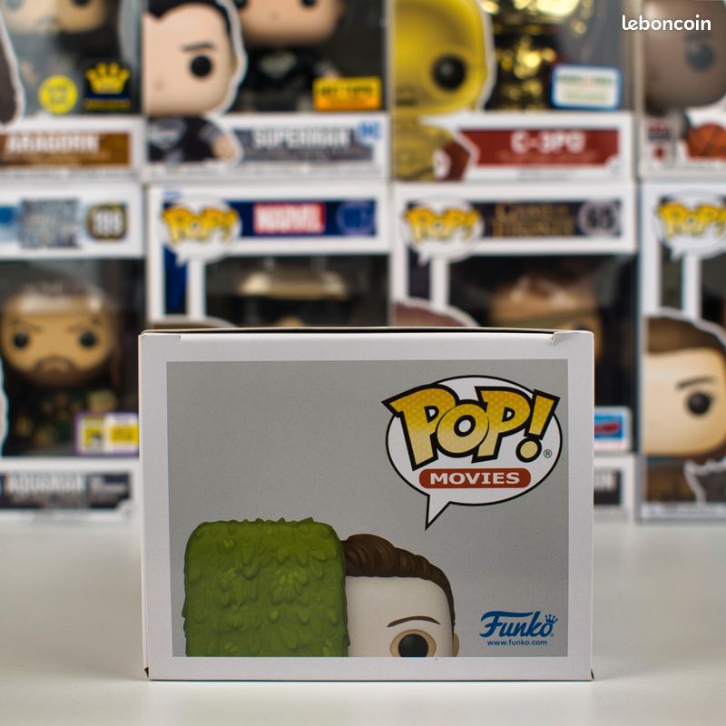 Funko Pop Michael Myers behind Hedge #1461 Halloween Hot Topic Scare Fair Exclusive - Collection