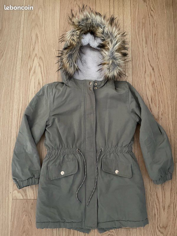 Gilet Fourrure Monoprix Marron - Taille 2 - Style College - Occasion Très Bon état