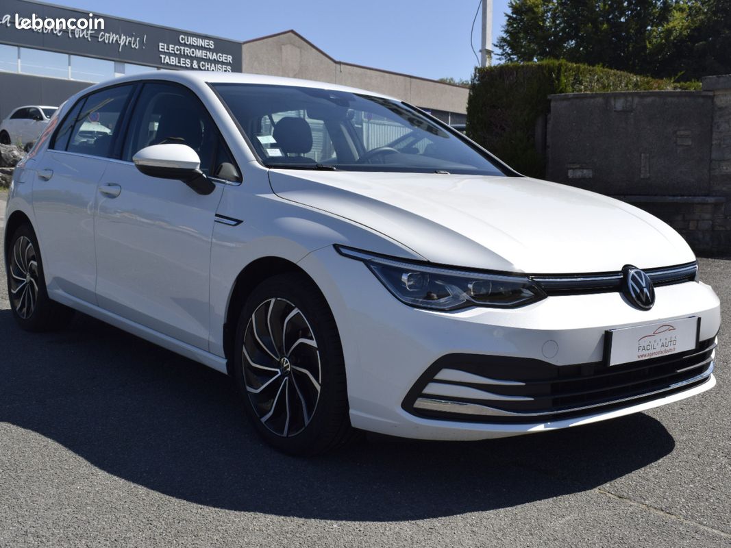 VOLKSWAGEN GOLF 2.0 TDI SCR 150 DSG7 Style 1st (image 2)