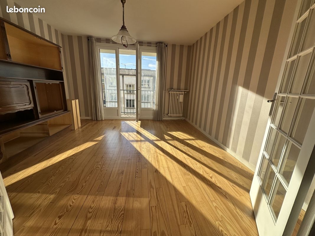 Appartement 3 pièces 73 m² · à Saint-Étienne · 73 m² · 616 €/mois