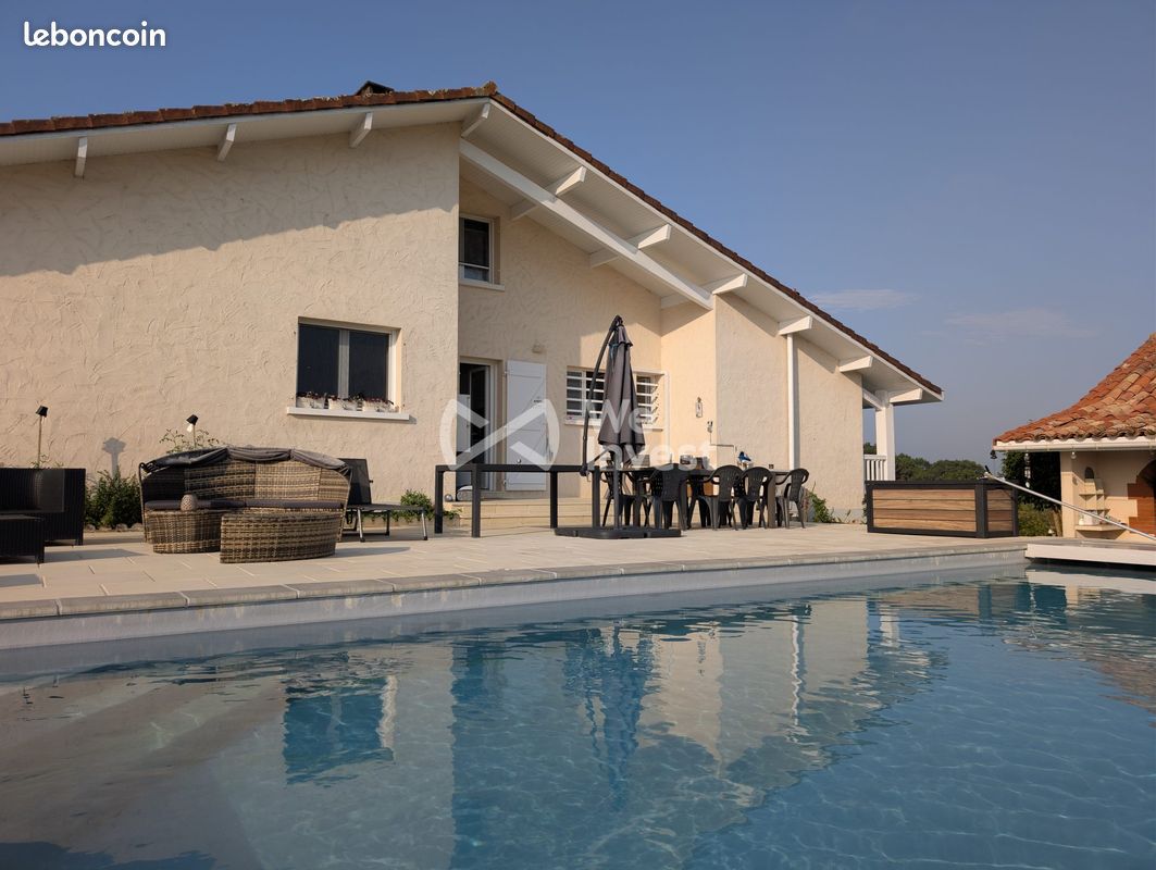 Maison 7 pièces 240 m² · à Gamarde-les-Bains · 240 m² · 495 000 €