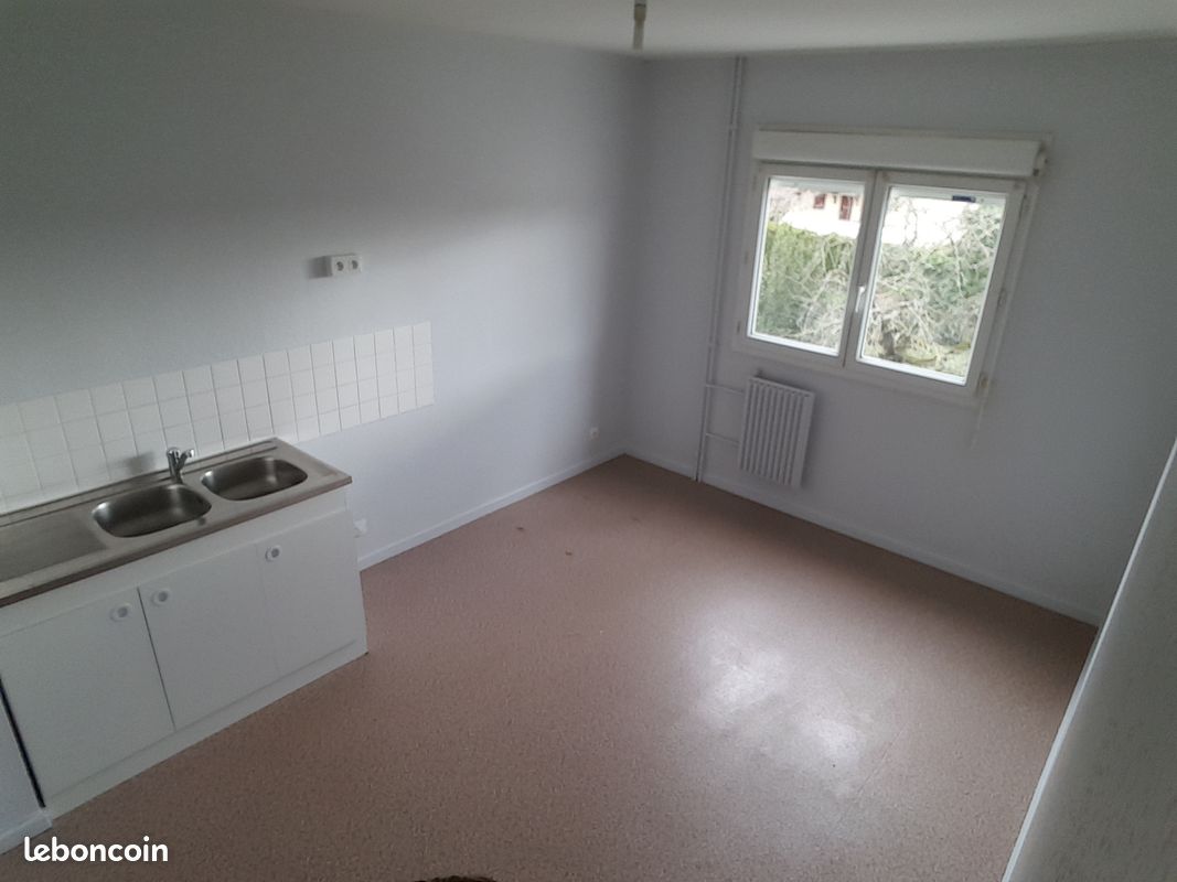 Appartement 4 pièces 80 m² · à Chalamont · 80 m² · 765 €/mois