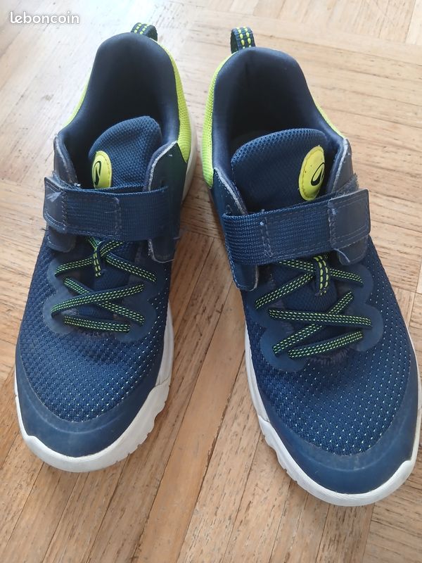 Chaussure de sport / pointure 39 (image 1)