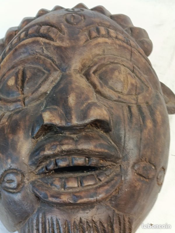 Masque africain en bois sculpté – décoration ethnique – 37 cm (image 8)