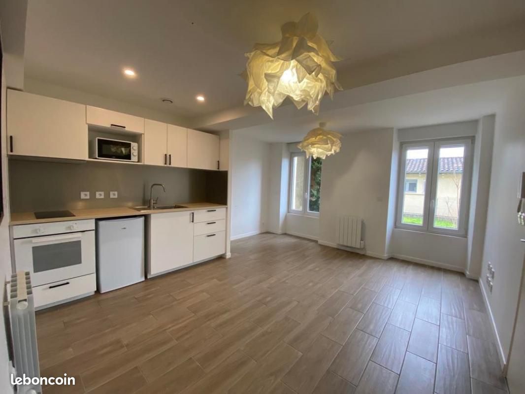 Appartement 1 pièce 42 m² · à Castres · 42 m² · 440 €/mois