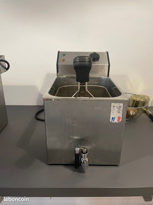 Friteuse professionnelle Roller Grill (image 1)