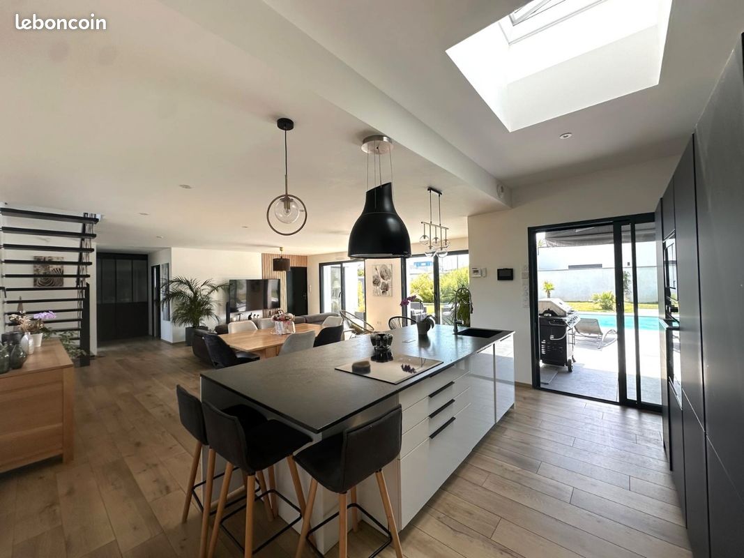 Maison 6 pièces 150 m² · à Changé · 150 m² · 559 000 €