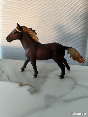 Figurine Schleich - 13805 - Figurine - Etalon mustang - Jeux & Jouets