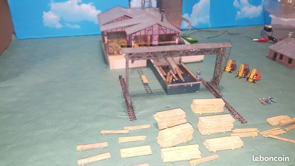 Faller scierie motorisè ,grue ,èclairage intèrieur, eau rèel ,figurines 1.87 / HO (image 1)