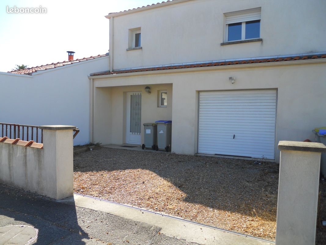 Maison 4 pièces 93 m² · à Rezé · 93 m² · 980 €
