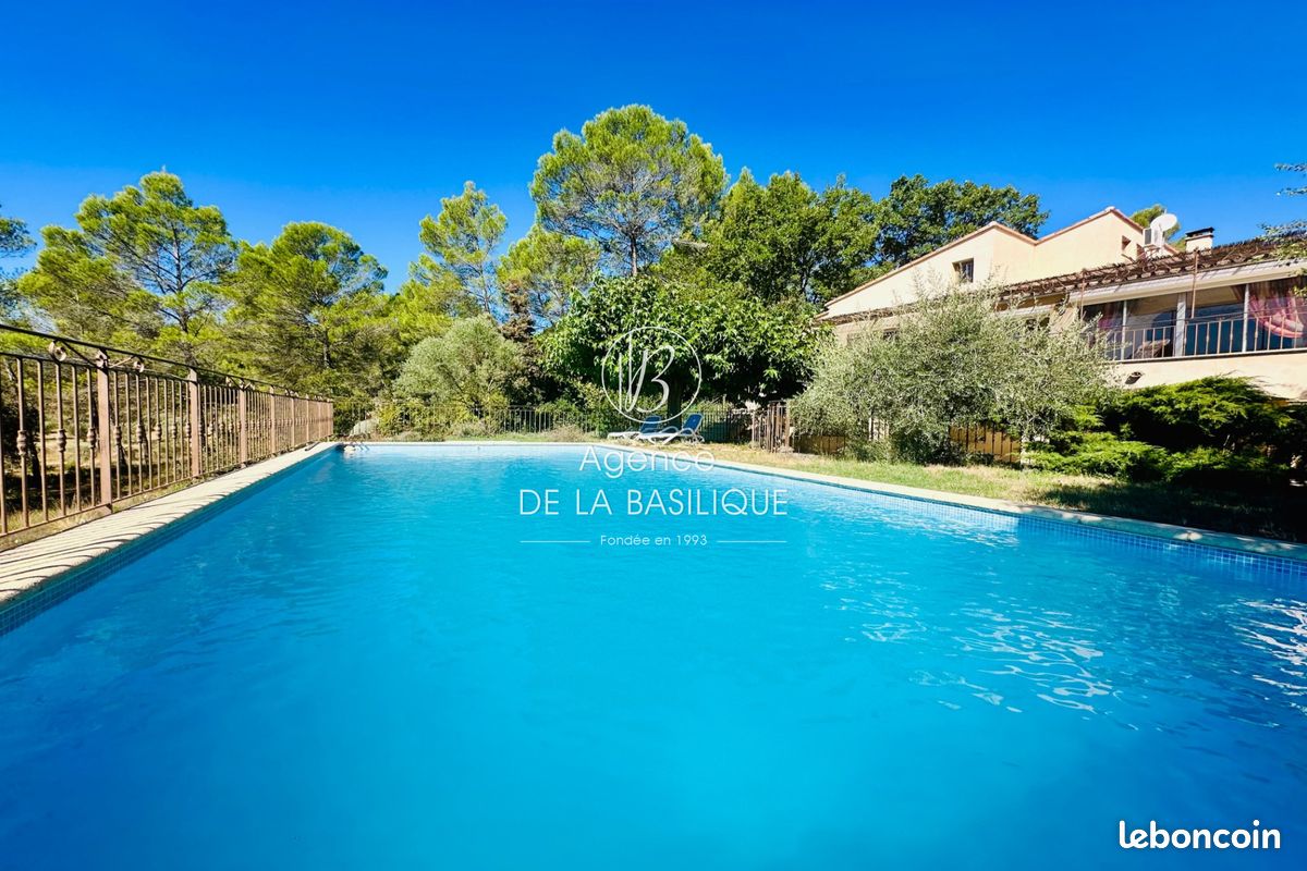 Maison 4 pièces 130 m² · à Varages · 130 m² · 476 000 €