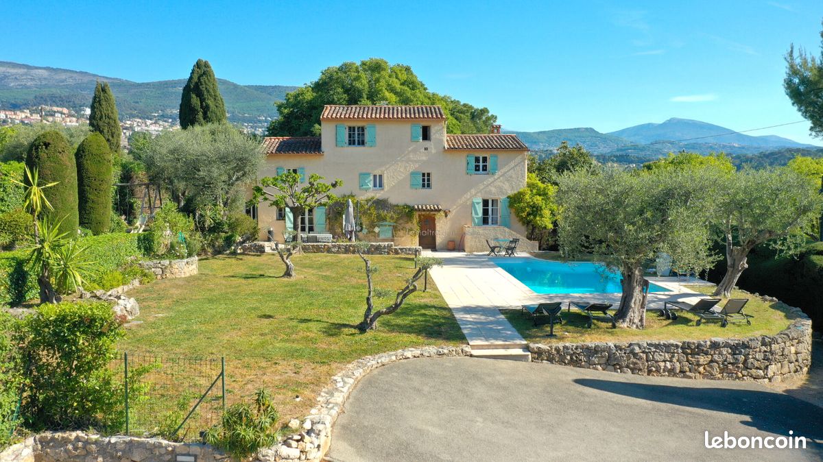 Maison 7 pièces 168 m² · à Grasse · 168 m² · 795 000 €