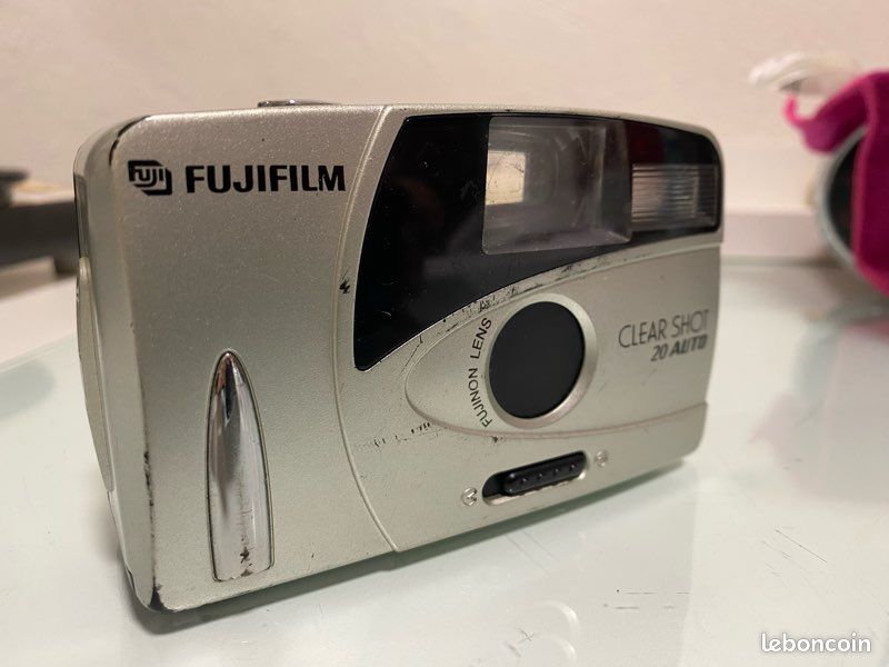 Fujifilm Clear Shot 20 Auto - Point and Shoot Argentique - Testé avec Pellicule 🎞️ (image 2)