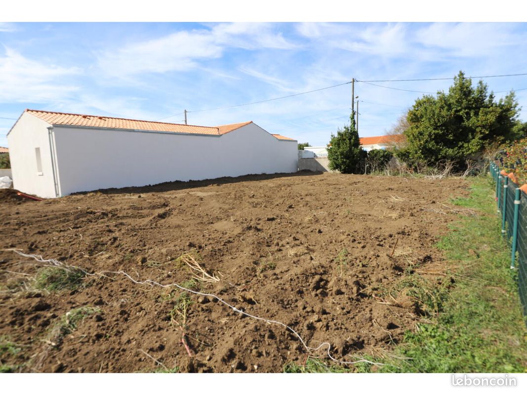 Terrain 403 m² Saint-Georges-d'Oléron · 127 550 €