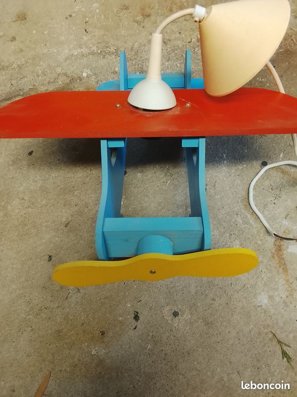 Plafonnier enfant avion (image 1)