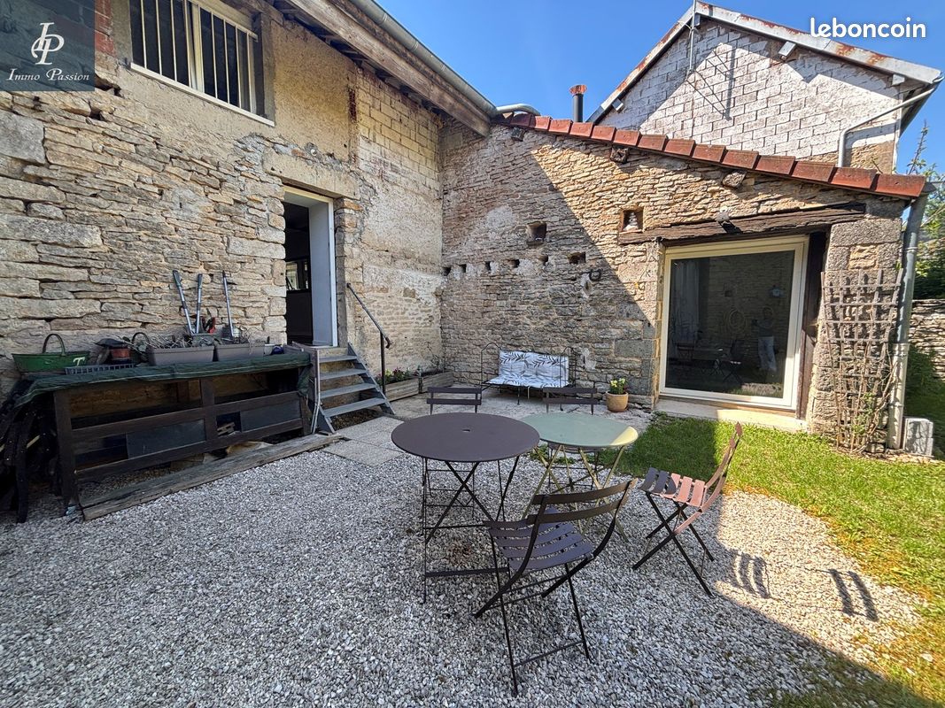 Maison 7 pièces 177 m² · à Saint-Anthot · 177 m² · 230 000 €